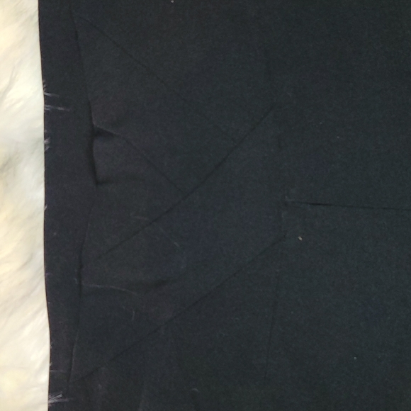 Shorts - Picture 2 of 4